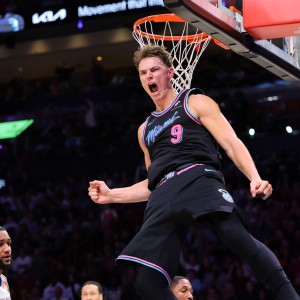 必一运动官网-开局就一边倒！热火全场四节都压制公牛 最终狂胜43分！